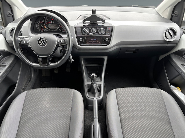 Volkswagen up! Active