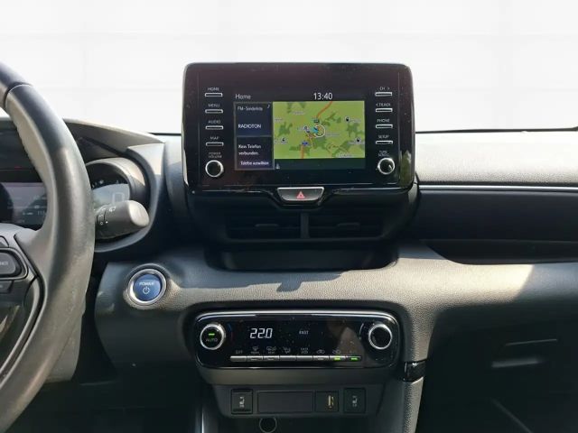 Toyota Yaris Hatchback Hybride Team D