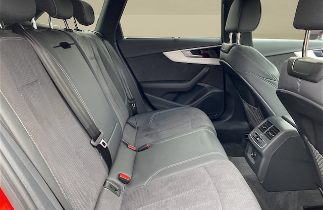 Audi A4 40 TFSI Avant S-Line S-Tronic