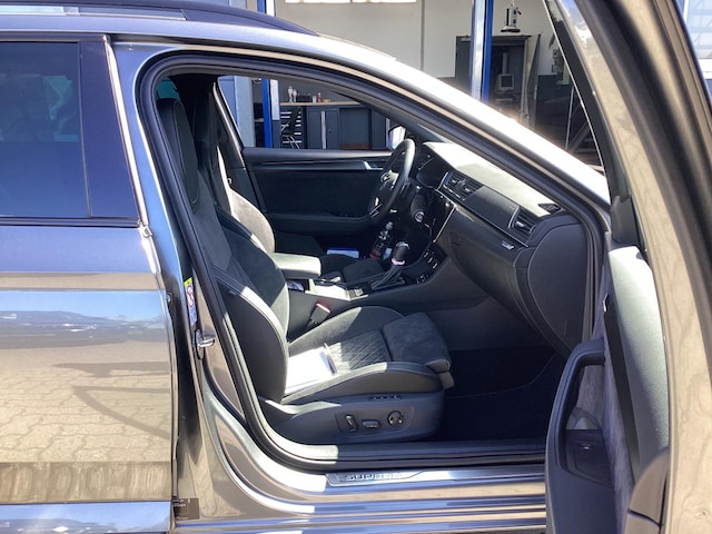 Skoda Superb 1.4 TSI Combi Sportline iV