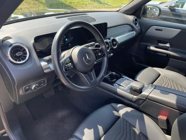 Mercedes-Benz GLB 200 Style