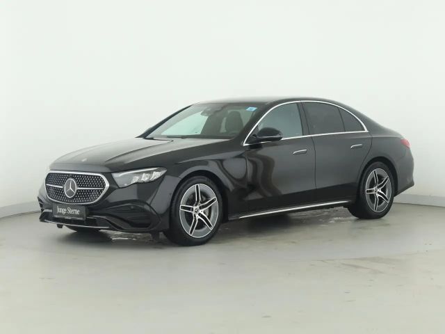 Mercedes-Benz E 220 AMG Line E 220 d Sedan