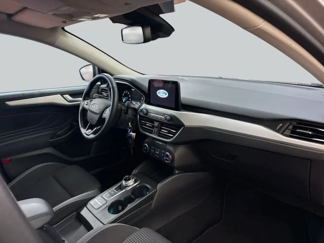 Ford Focus Cool & Connect EcoBoost Wagon