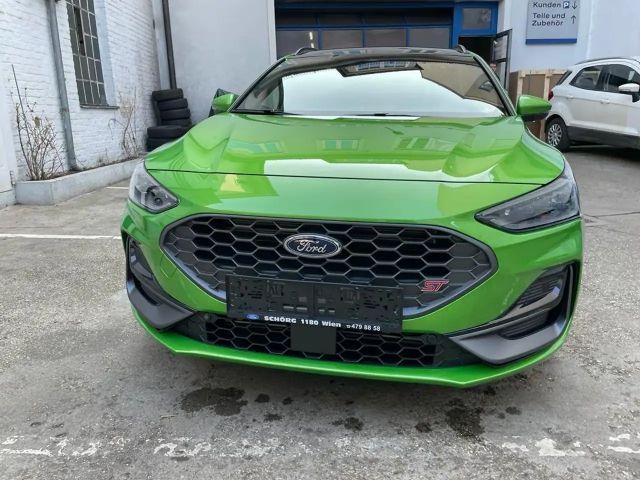 Ford Focus ST Line