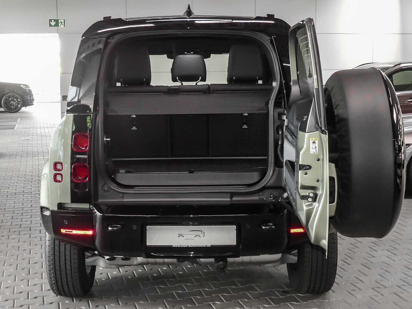Land Rover Defender 90 Dynamic SE
