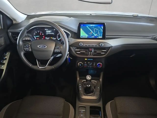 Ford Focus Cool & Connect EcoBoost Wagon