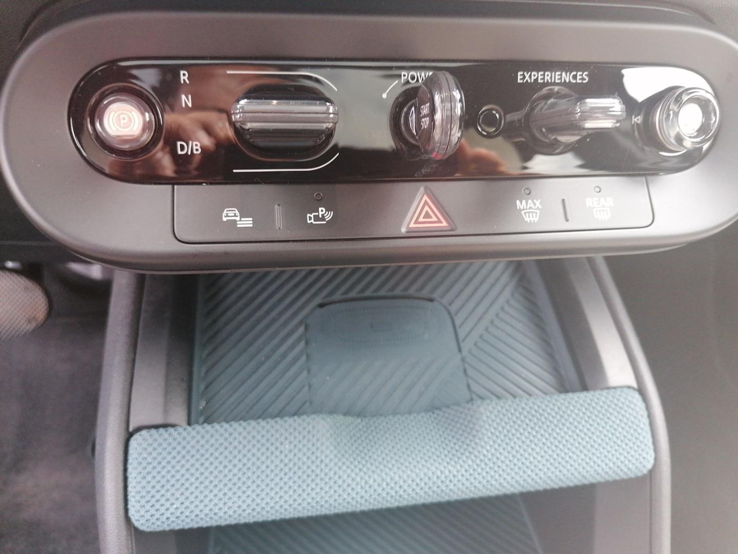 MINI Countryman E Countryman E Fav. Trim HUD Pano ACC H&K Paket L