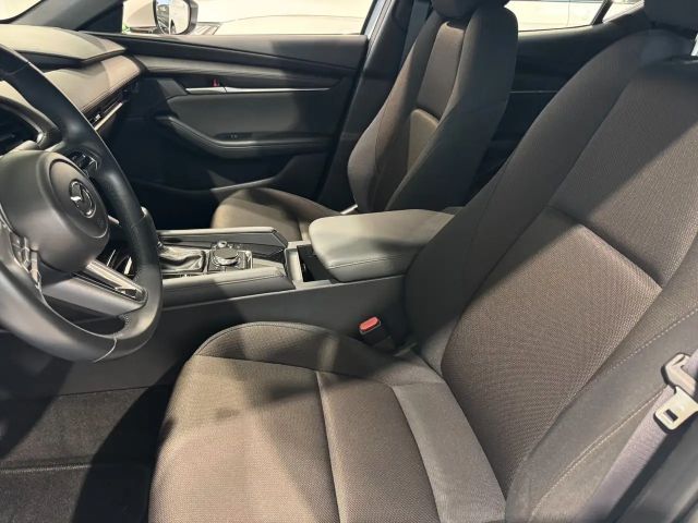 Mazda 3 Autom. Navigation/Head-Up Display/LED/PDC/ACC