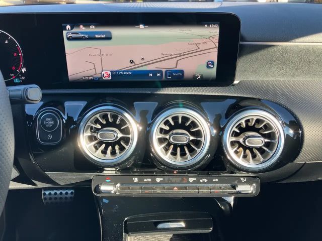 Mercedes-Benz A 180 A 180 d AMG Line Hatchback