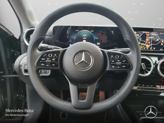 Mercedes-Benz A 250 A 250 e Style