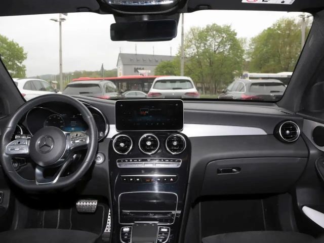Mercedes-Benz GLC 300 4MATIC AMG Line