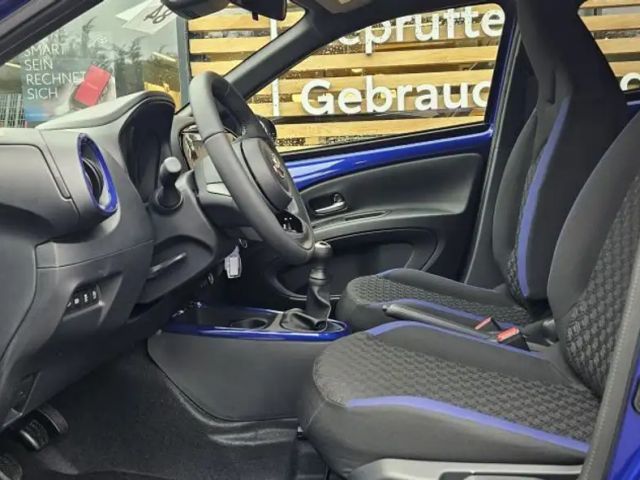 Toyota Aygo X Team D