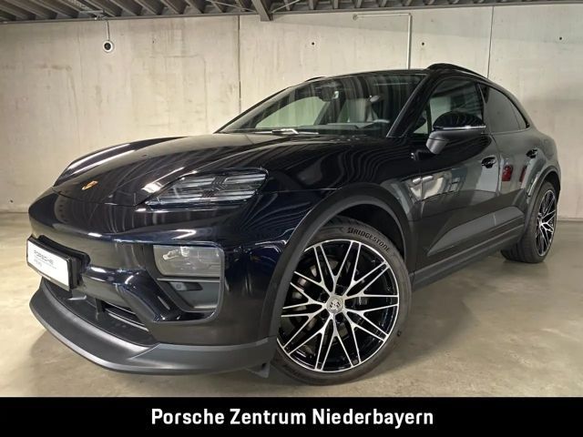 Porsche Macan 4