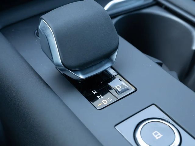 Land Rover Discovery D250 Dynamic SE