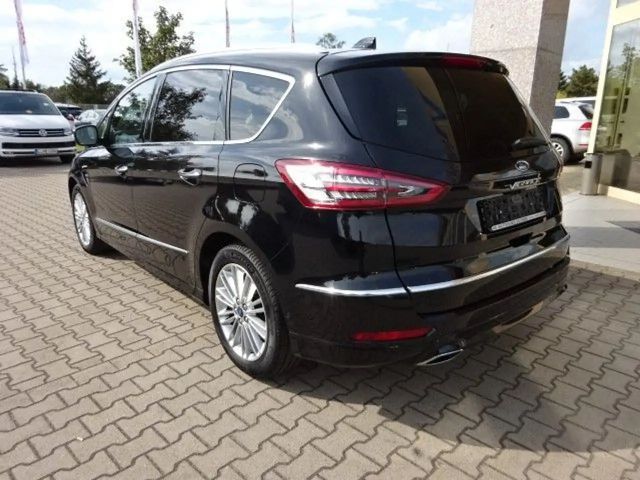 Ford S-Max Vignale