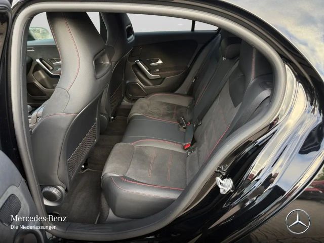 Mercedes-Benz A 250 A 250 e AMG Line