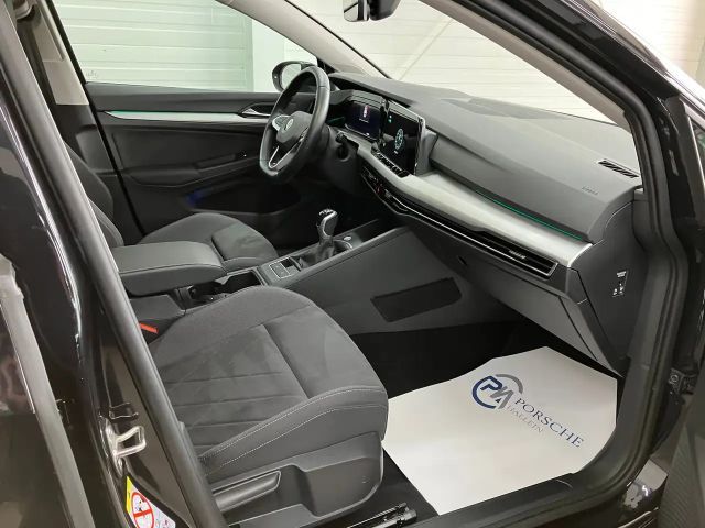 Volkswagen Golf Life Variant