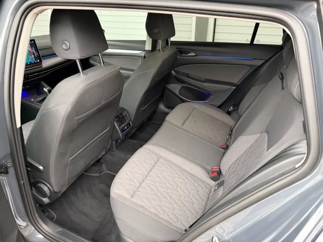 Volkswagen Golf 1.5 TSI Life Variant