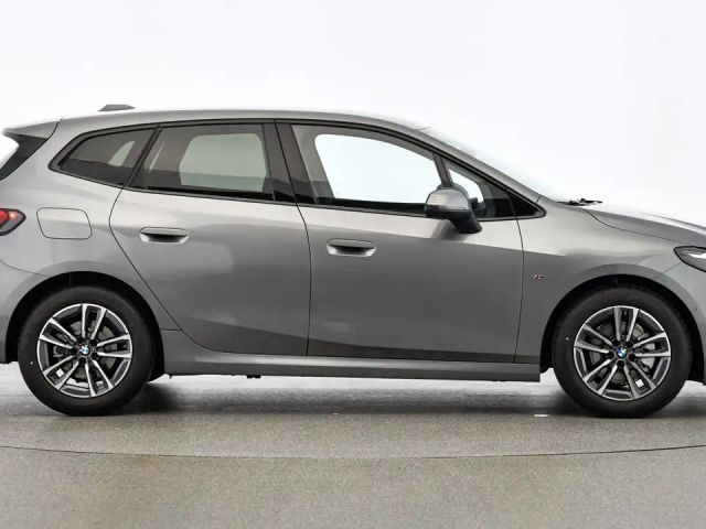 BMW 218 218d Active Tourer Sedan