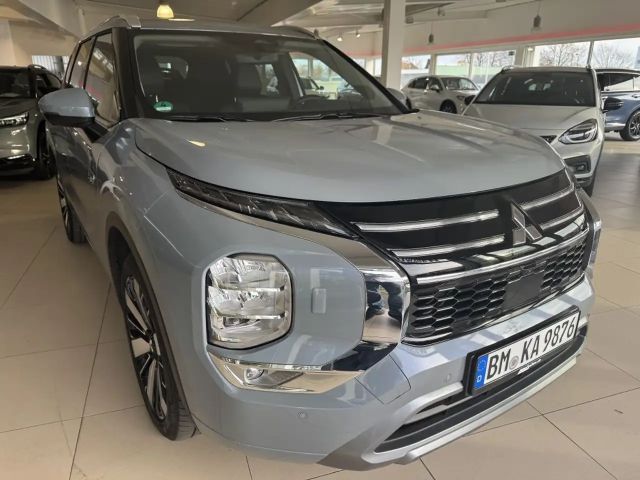 Mitsubishi Outlander 4WD PHEV