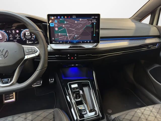 Volkswagen Golf 1.5 eTSI DSG R-Line