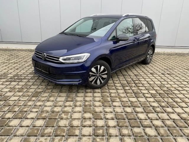 Volkswagen Touran 1.5 TSI DSG