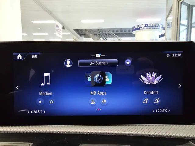 Mercedes-Benz CLA 180 AMG Line Coupé Premium