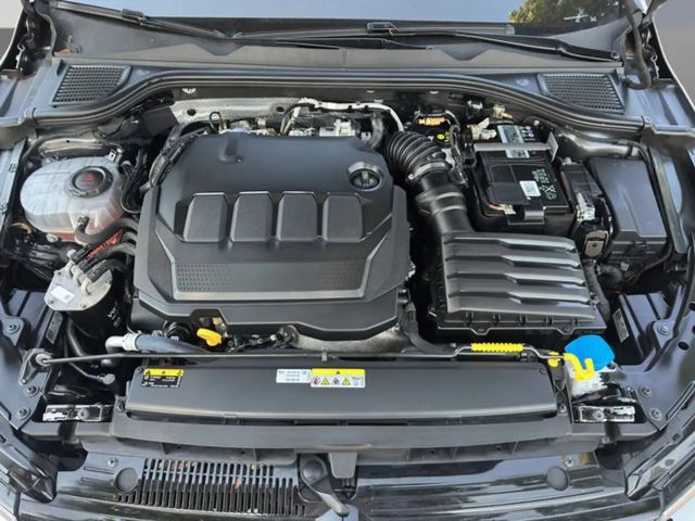 Volkswagen Golf 2.0 TDI Golf VIII Life Variant