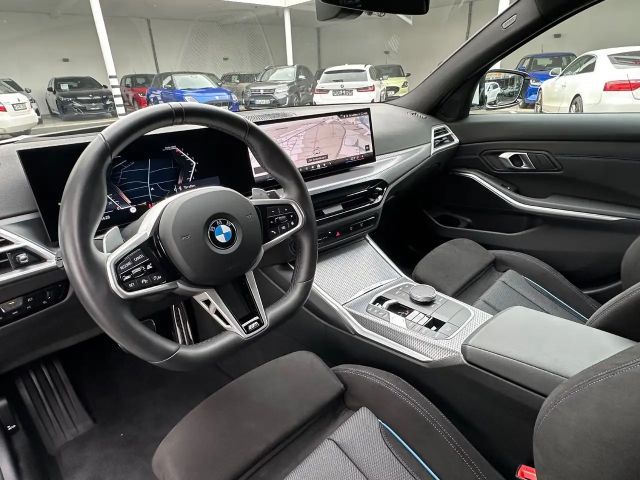 BMW 320 320i M-Sport Sedan xDrive