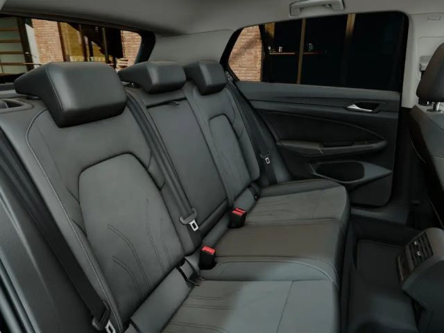 Volkswagen Golf DSG Style eHybrid