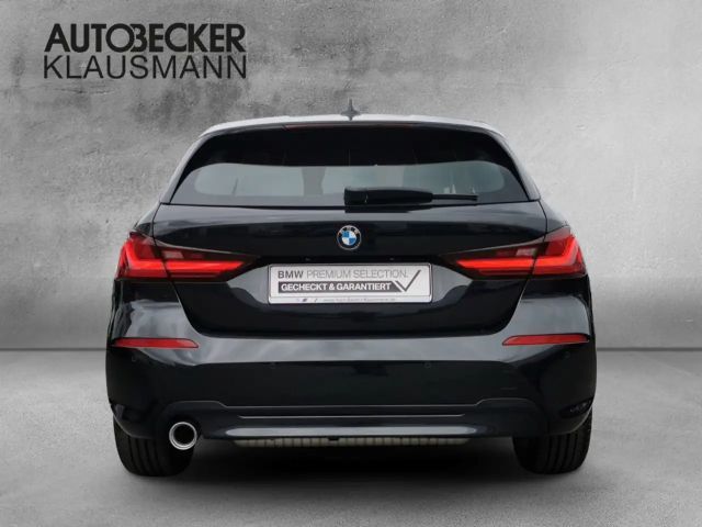 BMW 118 118i Sedan Sport Line