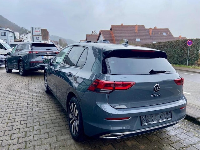 Volkswagen Golf Life