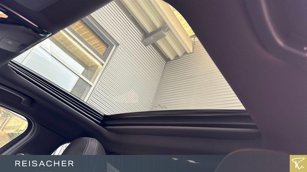 BMW 320 320i Sedan xDrive