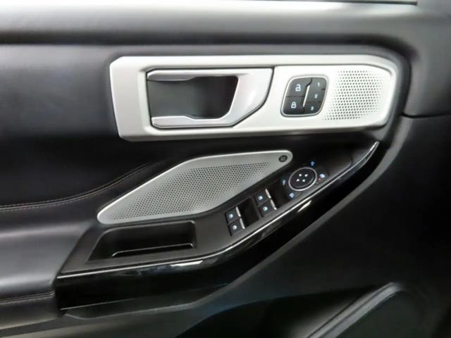 Ford Explorer Platinum Plug in Hybrid