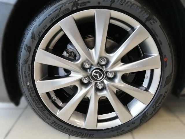 Mazda 3 Exclusive-line