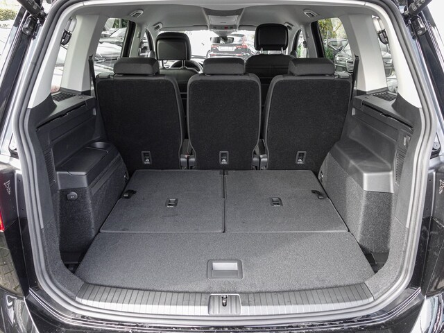 Volkswagen Touran 1.5 TSI DSG