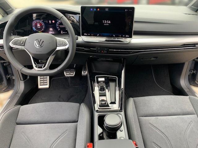 Volkswagen Golf 1.5 eTSI DSG