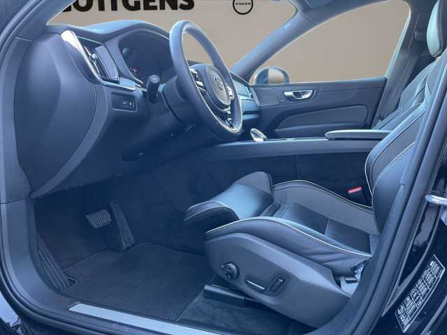 Volvo XC60 AWD Plus T8