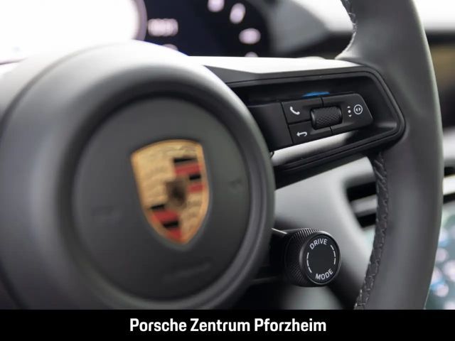 Porsche Taycan 4 Cross Turismo