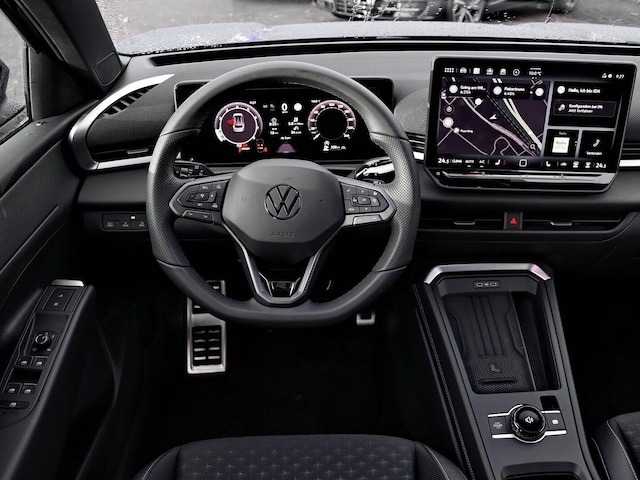 Volkswagen T-Roc 1.5 eTSI DSG IQ.Drive R-Line