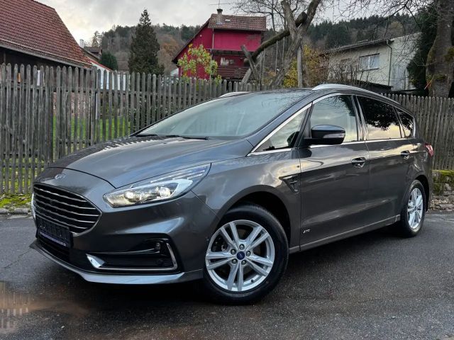 Ford S-Max AWD Titanium