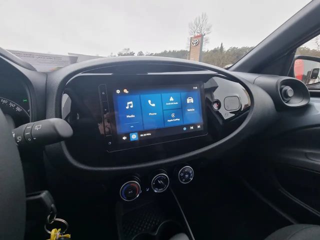 Toyota Aygo X 1.0 VVT-i Business