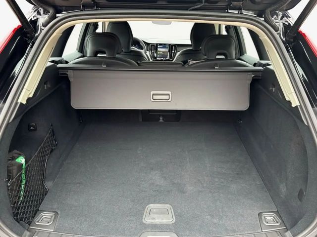 Volvo XC60 AWD Core