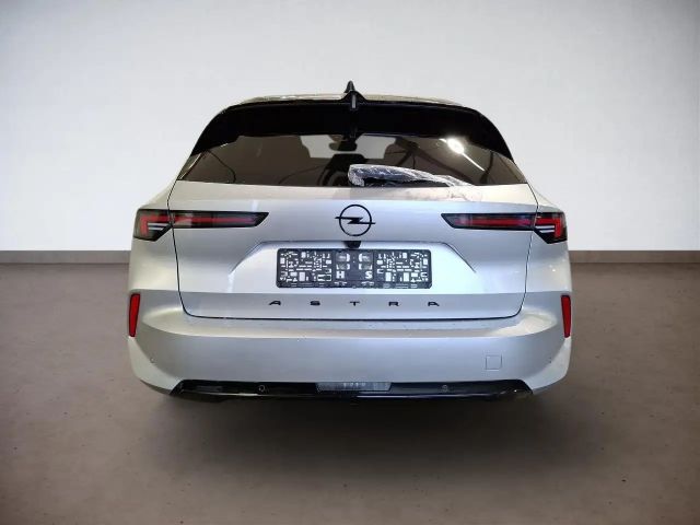 Opel Astra Sports Tourer Ultimate