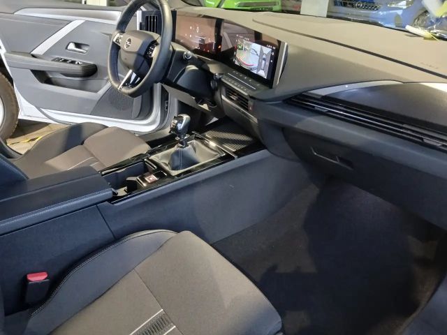 Opel Astra 1.2 Turbo Sports Tourer