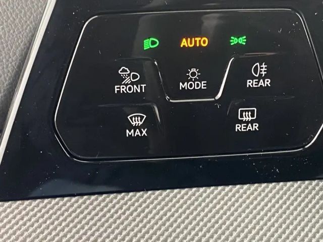 Volkswagen Golf DSG Sport