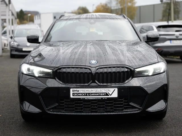 BMW 330 330e M-Sport Touring xDrive