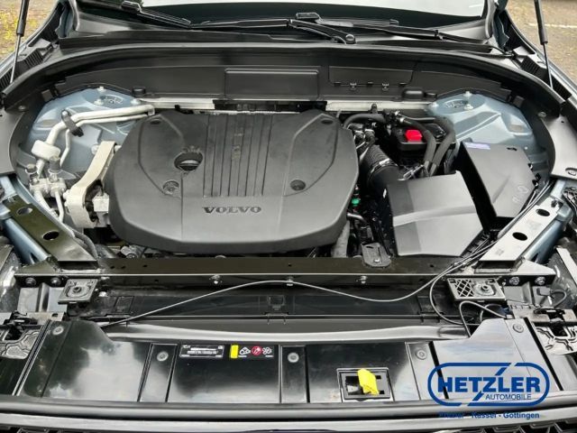 Volvo XC60 Dark Plus