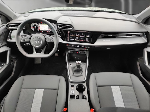 Audi A3 30 TFSI Sedan