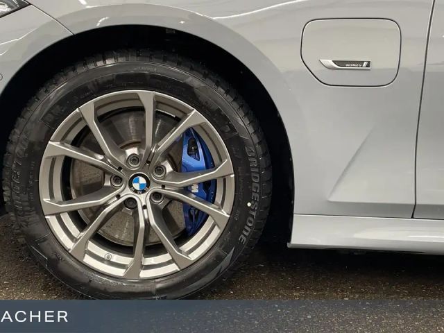 BMW 330 330e M-Sport Sedan xDrive